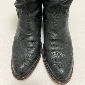 Smoky blue soft ostrich trio as cowboy boots. Beautiful boots with little wear.